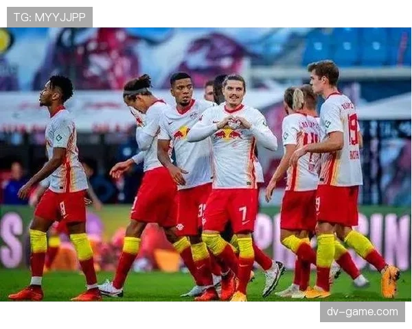 莱比锡边路进攻奏效，团队配合助球队取胜